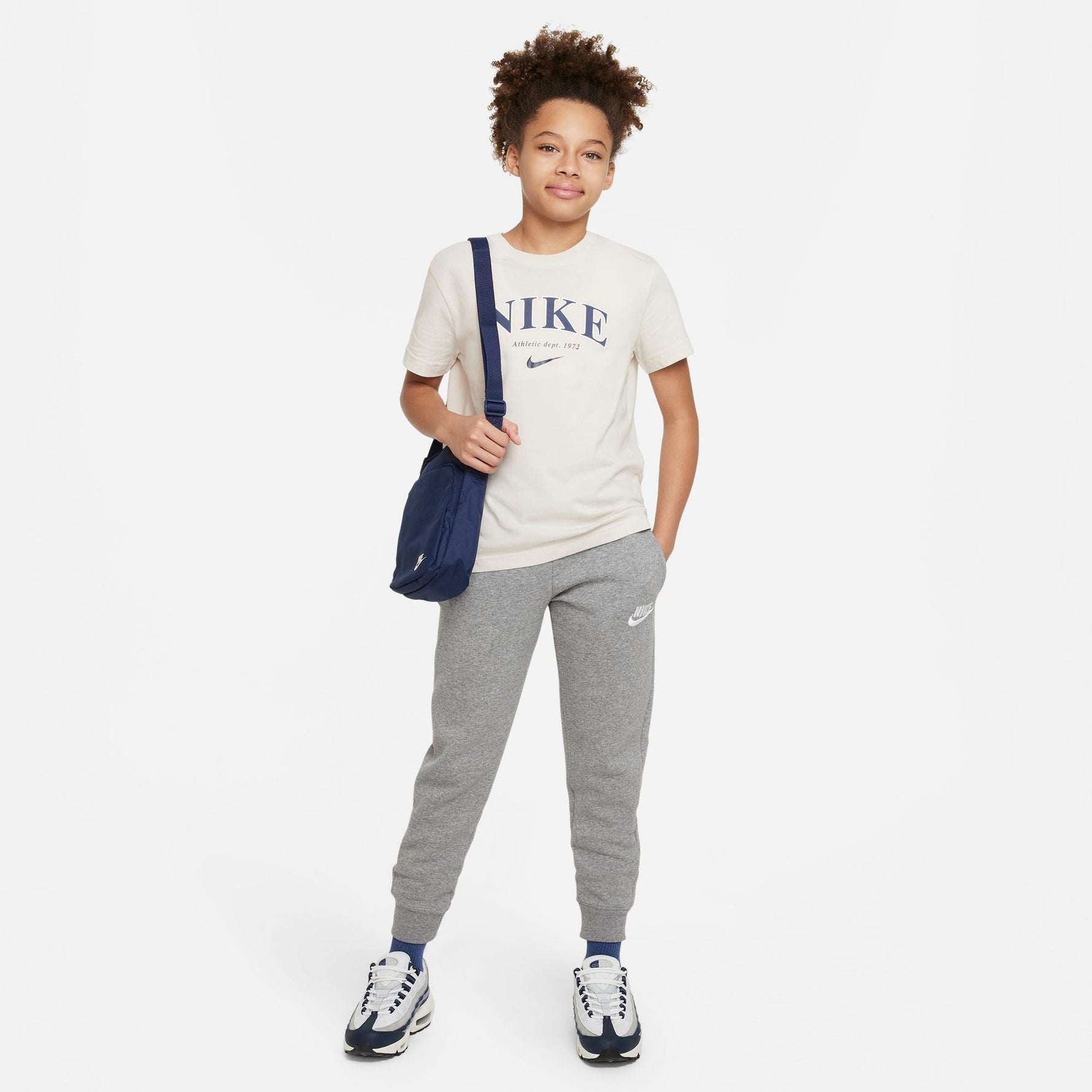 NIKE SPORTSWEAR BIG KIDS (GIRLS)  T-SHIRT